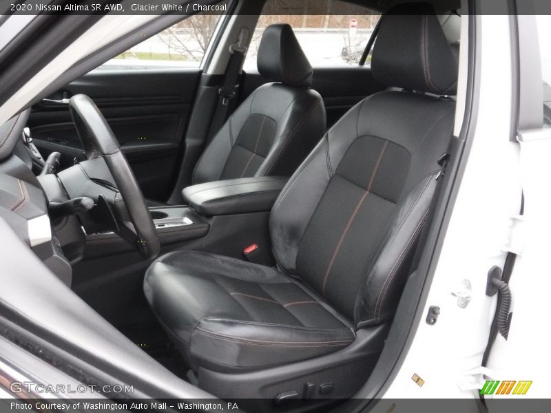 Front Seat of 2020 Altima SR AWD