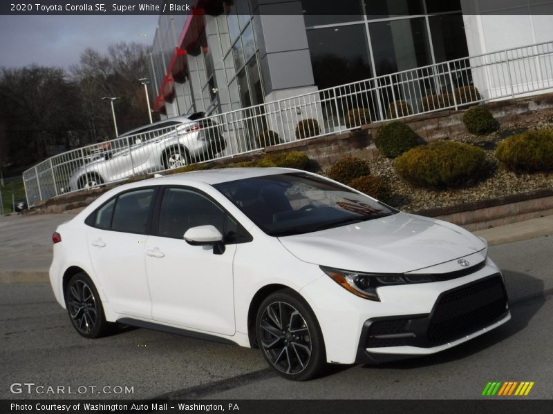 Super White / Black 2020 Toyota Corolla SE