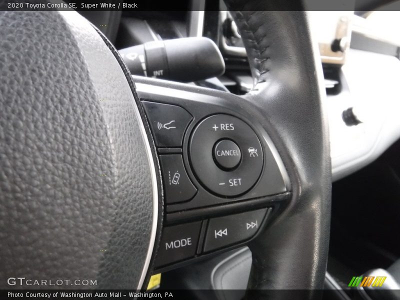Super White / Black 2020 Toyota Corolla SE