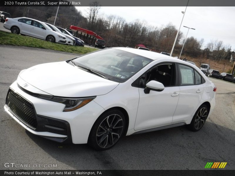 Super White / Black 2020 Toyota Corolla SE