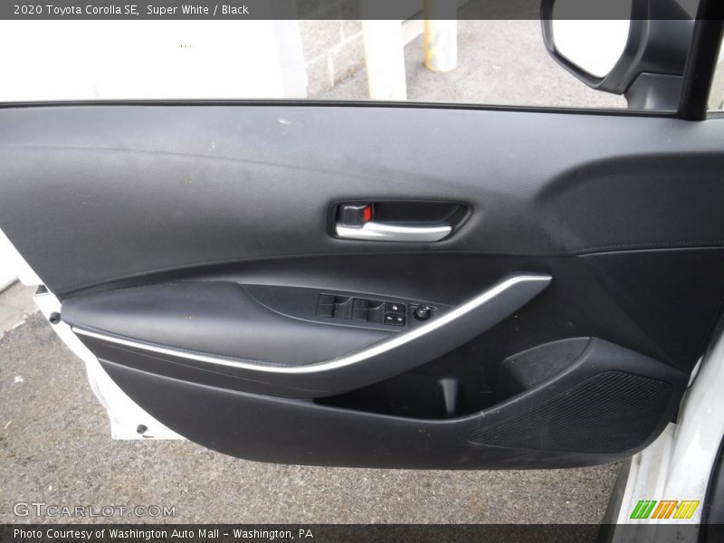 Super White / Black 2020 Toyota Corolla SE