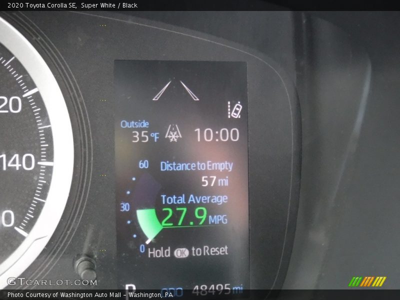 Super White / Black 2020 Toyota Corolla SE