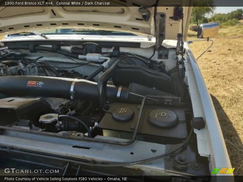Colonial White / Dark Charcoal 1990 Ford Bronco XLT 4x4