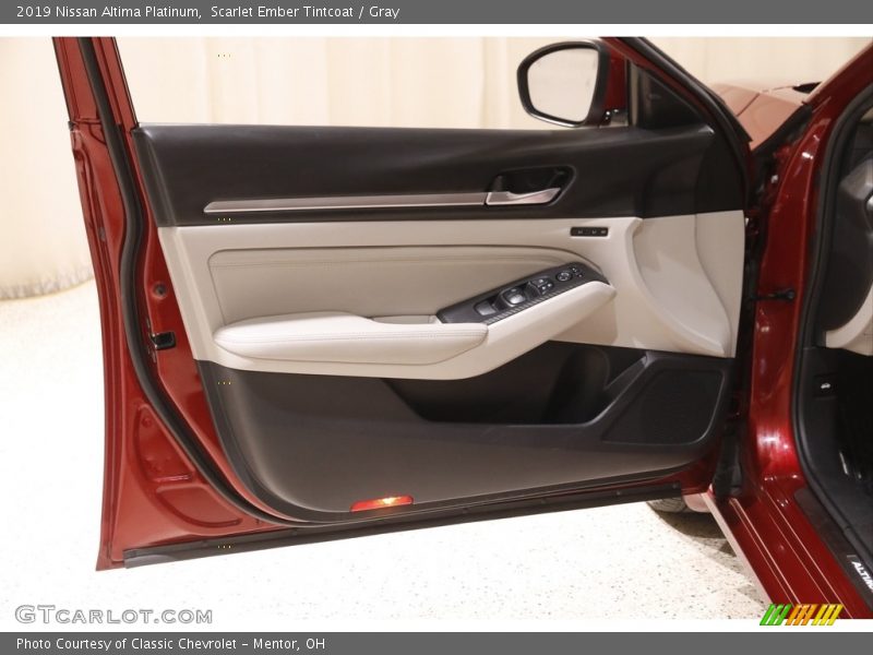 Door Panel of 2019 Altima Platinum