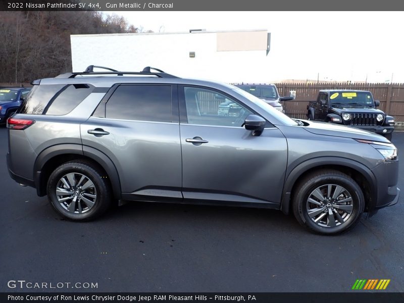 Gun Metallic / Charcoal 2022 Nissan Pathfinder SV 4x4