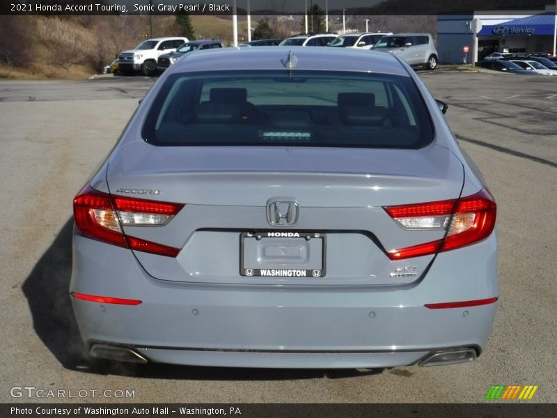 Sonic Gray Pearl / Black 2021 Honda Accord Touring