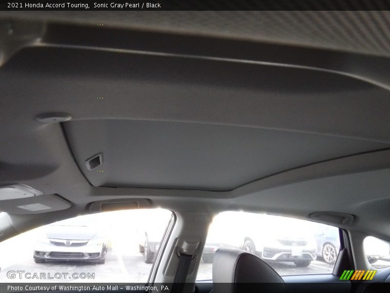 Sonic Gray Pearl / Black 2021 Honda Accord Touring