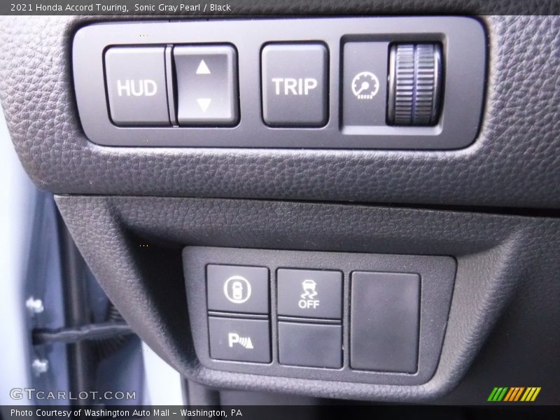 Sonic Gray Pearl / Black 2021 Honda Accord Touring