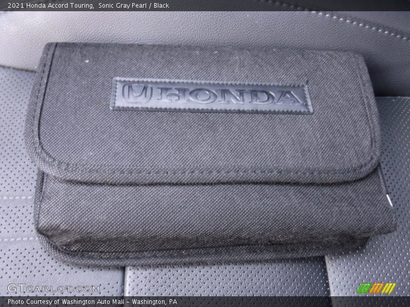 Sonic Gray Pearl / Black 2021 Honda Accord Touring