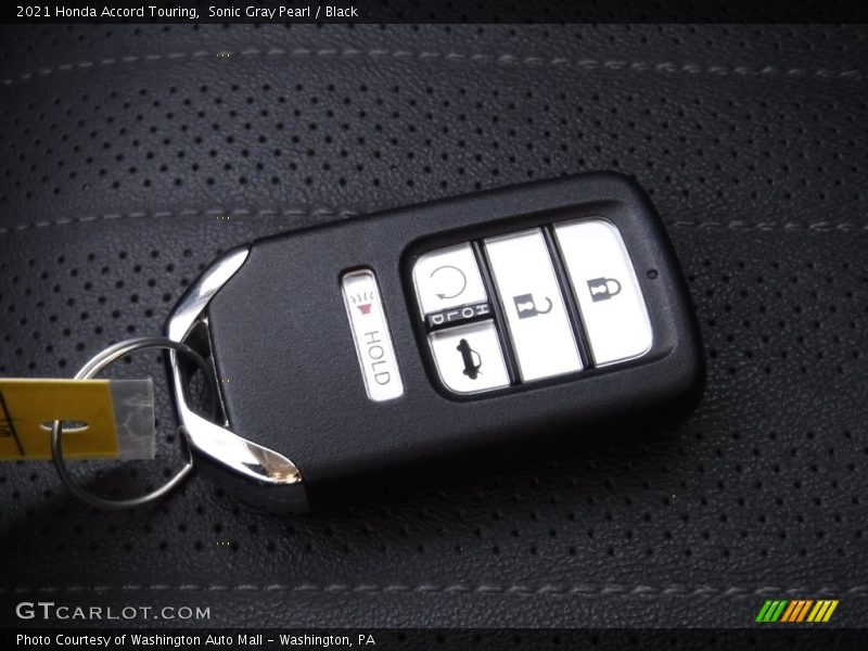 Sonic Gray Pearl / Black 2021 Honda Accord Touring