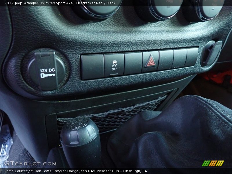 Firecracker Red / Black 2017 Jeep Wrangler Unlimited Sport 4x4