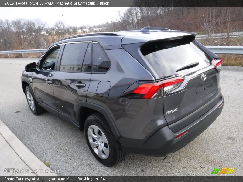 Magnetic Gray Metallic / Black 2019 Toyota RAV4 LE AWD