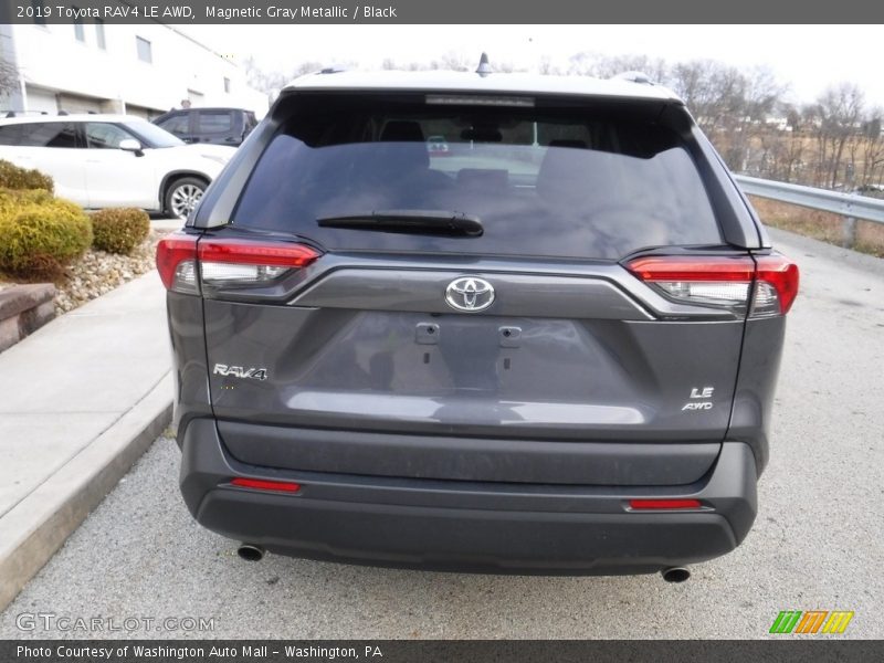 Magnetic Gray Metallic / Black 2019 Toyota RAV4 LE AWD