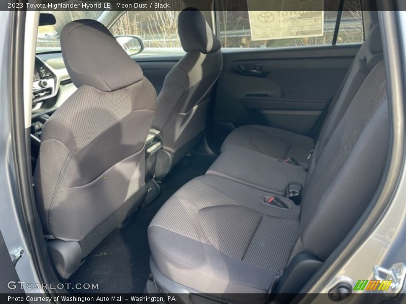 Moon Dust / Black 2023 Toyota Highlander Hybrid LE