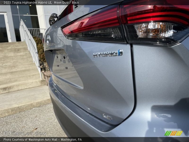 Moon Dust / Black 2023 Toyota Highlander Hybrid LE