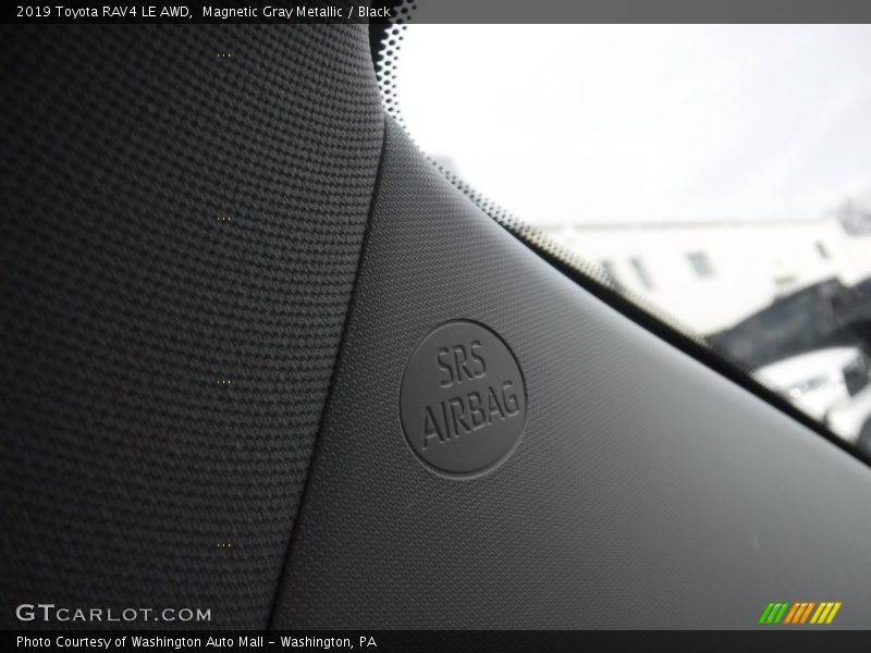 Magnetic Gray Metallic / Black 2019 Toyota RAV4 LE AWD