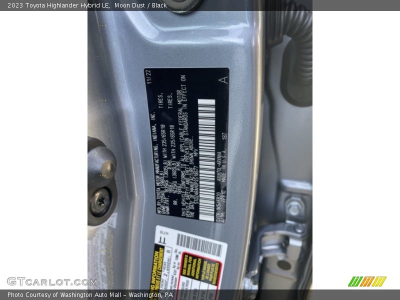 Moon Dust / Black 2023 Toyota Highlander Hybrid LE