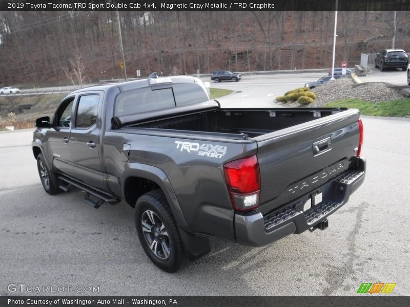 Magnetic Gray Metallic / TRD Graphite 2019 Toyota Tacoma TRD Sport Double Cab 4x4