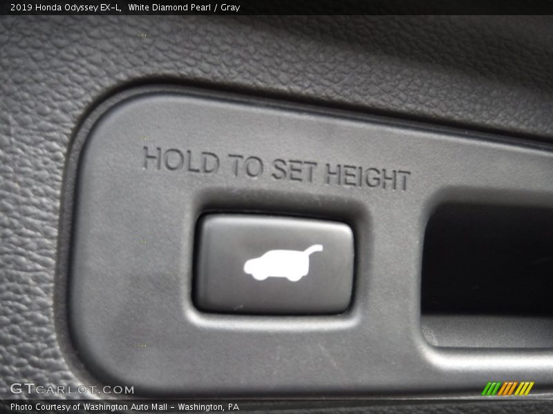 White Diamond Pearl / Gray 2019 Honda Odyssey EX-L