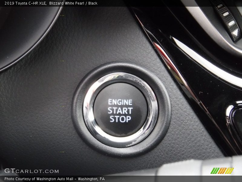 Blizzard White Pearl / Black 2019 Toyota C-HR XLE