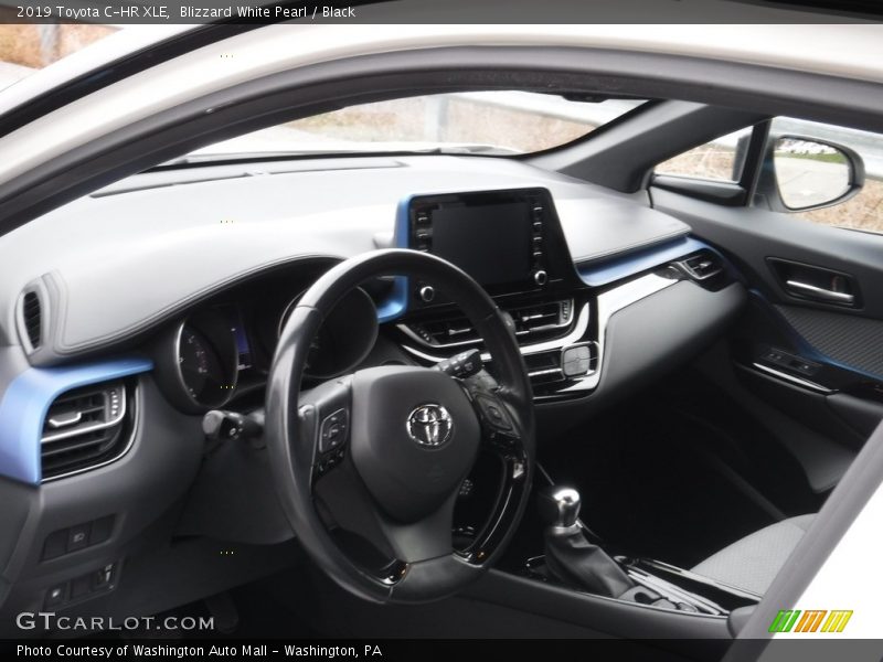 Blizzard White Pearl / Black 2019 Toyota C-HR XLE