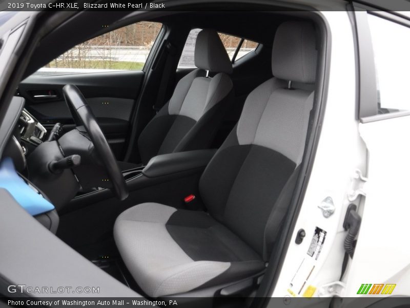 Blizzard White Pearl / Black 2019 Toyota C-HR XLE