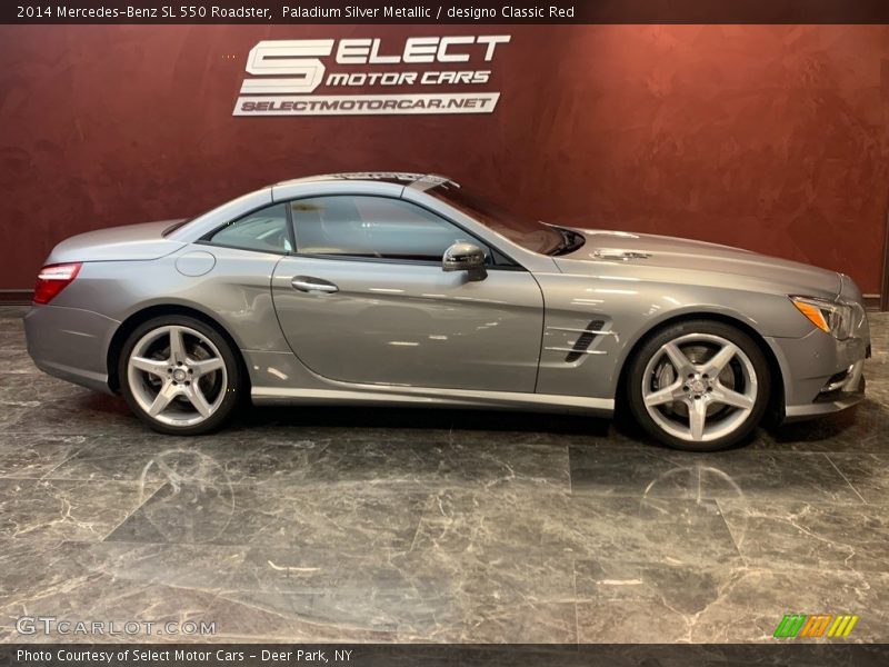 Paladium Silver Metallic / designo Classic Red 2014 Mercedes-Benz SL 550 Roadster