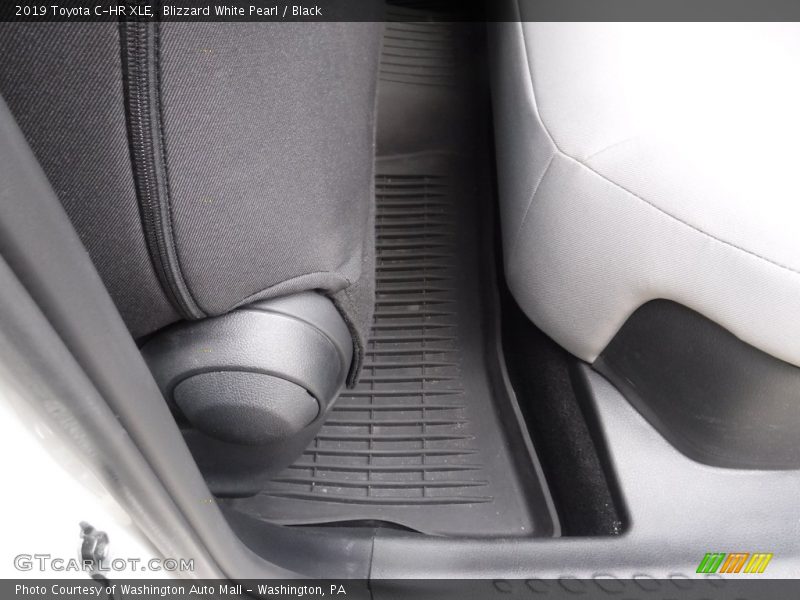 Blizzard White Pearl / Black 2019 Toyota C-HR XLE