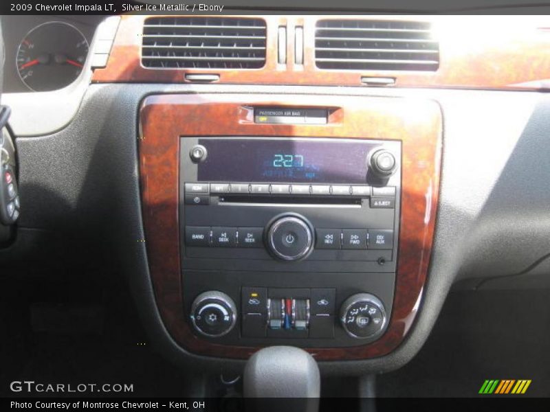 Silver Ice Metallic / Ebony 2009 Chevrolet Impala LT