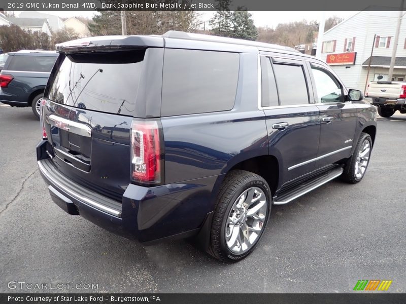 Dark Sapphire Blue Metallic / Jet Black 2019 GMC Yukon Denali 4WD