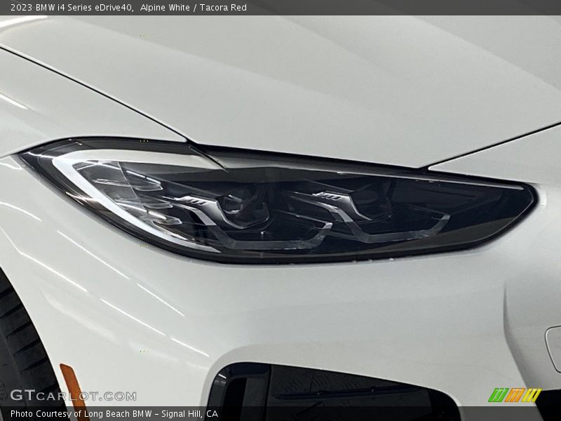 Alpine White / Tacora Red 2023 BMW i4 Series eDrive40