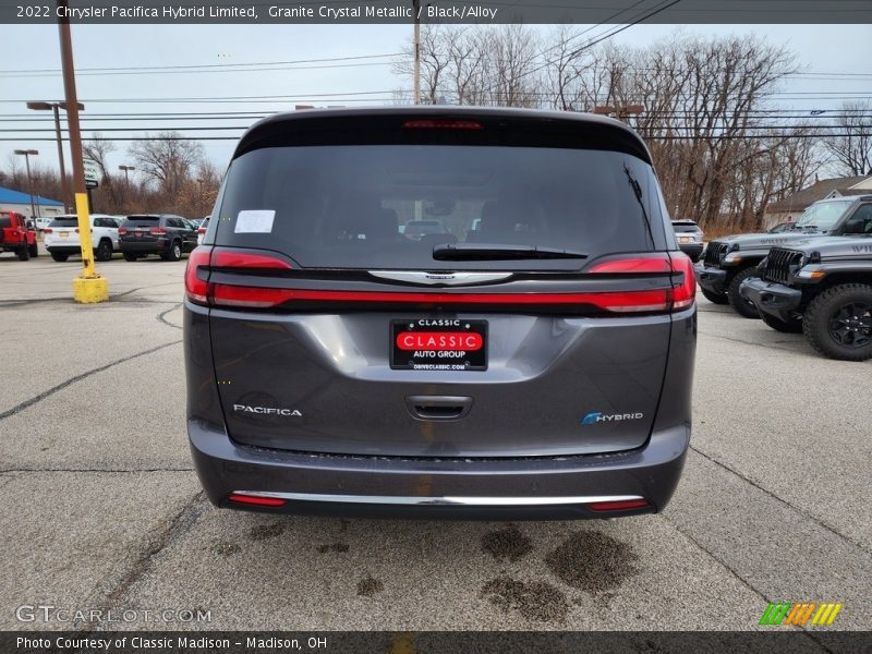 Granite Crystal Metallic / Black/Alloy 2022 Chrysler Pacifica Hybrid Limited