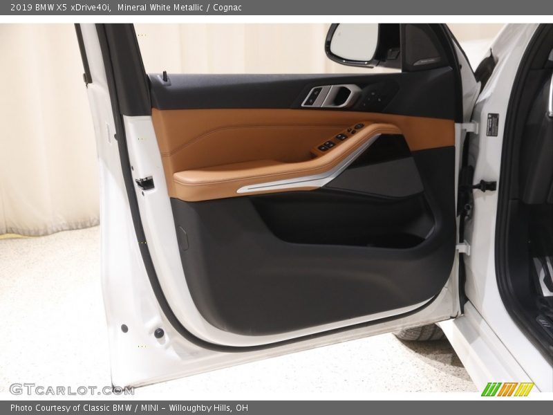 Mineral White Metallic / Cognac 2019 BMW X5 xDrive40i