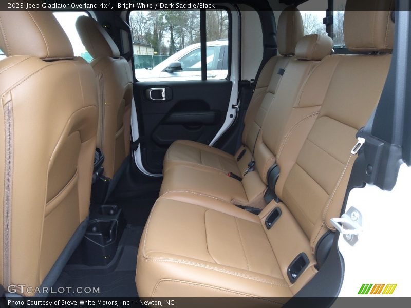 Bright White / Dark Saddle/Black 2023 Jeep Gladiator Overland 4x4