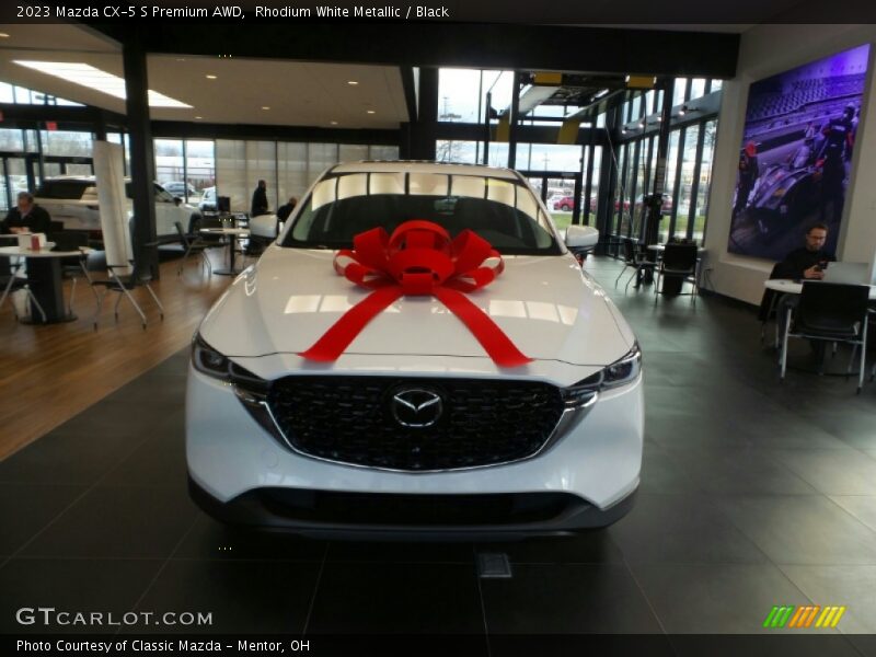 Rhodium White Metallic / Black 2023 Mazda CX-5 S Premium AWD