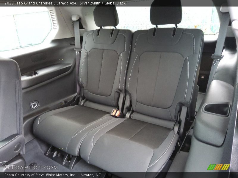 Silver Zynith / Global Black 2023 Jeep Grand Cherokee L Laredo 4x4