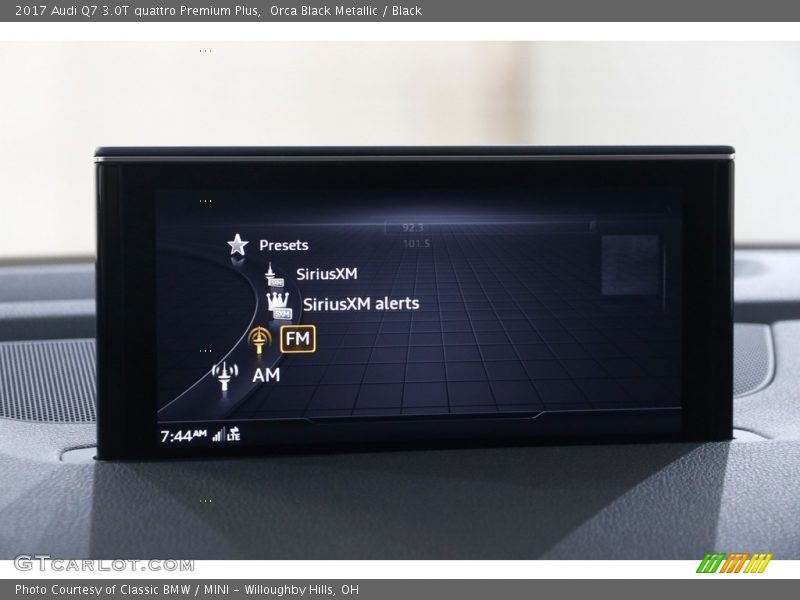 Orca Black Metallic / Black 2017 Audi Q7 3.0T quattro Premium Plus