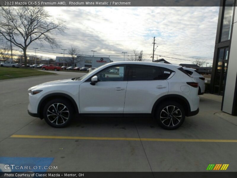 Rhodium White Metallic / Parchment 2023 Mazda CX-5 S Premium AWD