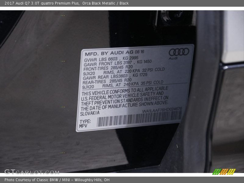 Orca Black Metallic / Black 2017 Audi Q7 3.0T quattro Premium Plus