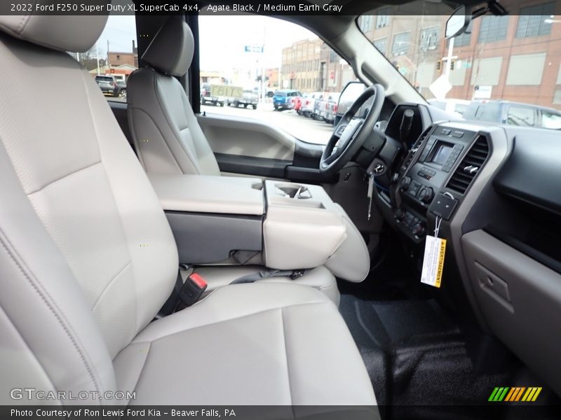 Front Seat of 2022 F250 Super Duty XL SuperCab 4x4