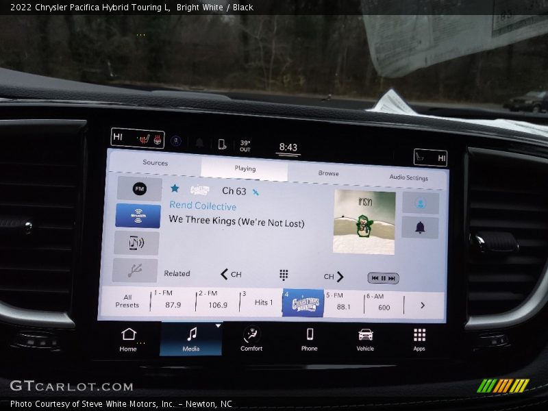 Controls of 2022 Pacifica Hybrid Touring L