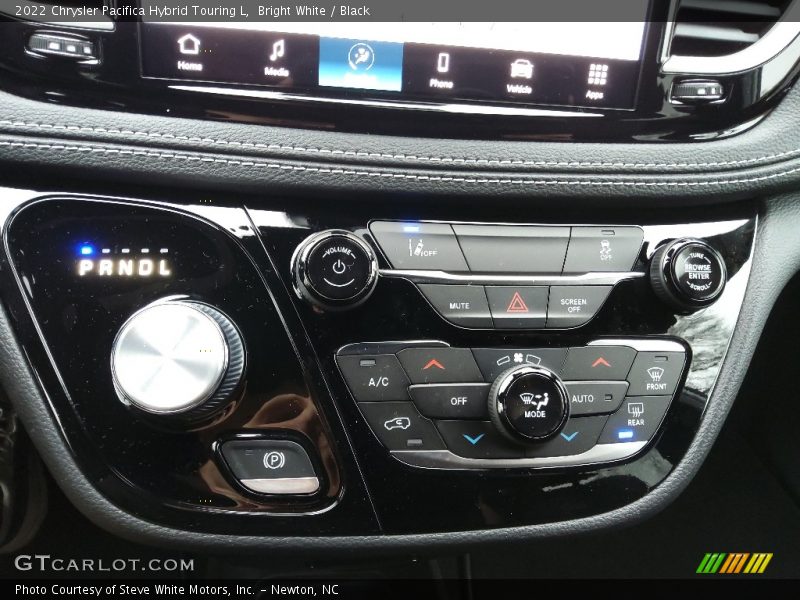 Controls of 2022 Pacifica Hybrid Touring L