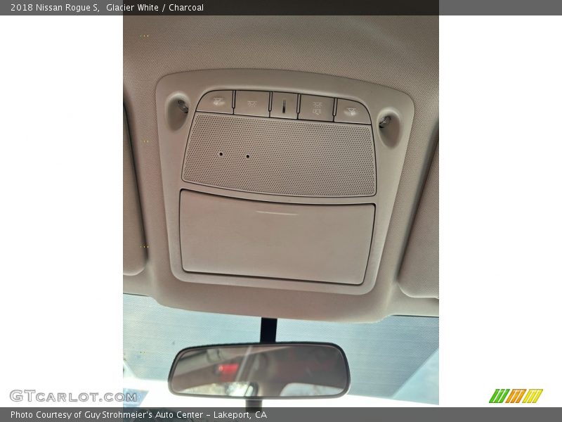 Glacier White / Charcoal 2018 Nissan Rogue S