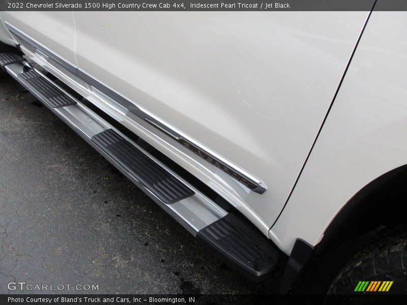 Iridescent Pearl Tricoat / Jet Black 2022 Chevrolet Silverado 1500 High Country Crew Cab 4x4