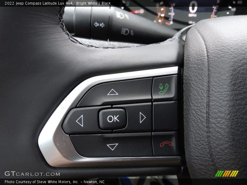 Bright White / Black 2022 Jeep Compass Latitude Lux 4x4