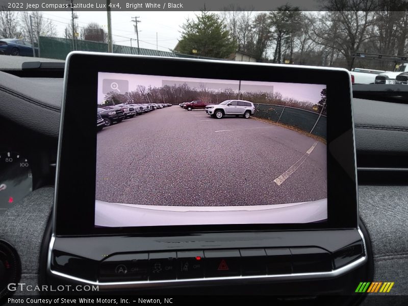 Bright White / Black 2022 Jeep Compass Latitude Lux 4x4