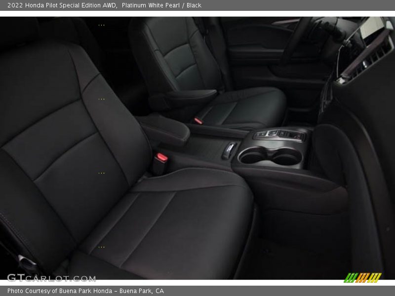 Platinum White Pearl / Black 2022 Honda Pilot Special Edition AWD