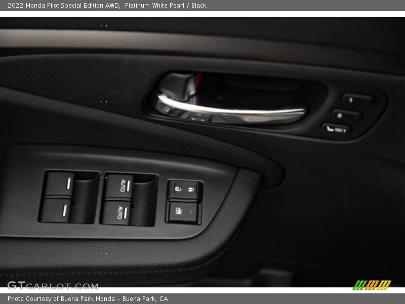 Platinum White Pearl / Black 2022 Honda Pilot Special Edition AWD