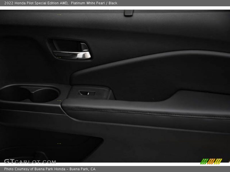 Platinum White Pearl / Black 2022 Honda Pilot Special Edition AWD