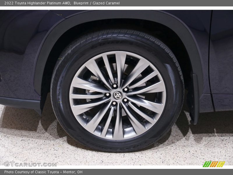  2022 Highlander Platinum AWD Wheel